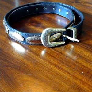 Lady Captiva vintage leather concho belt